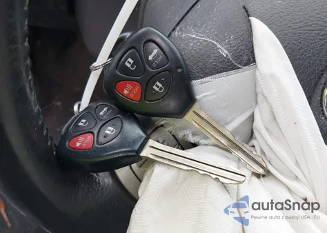 2010 Toyota Corolla S из США, поврежденный, VIN 2T1BU4EE0AC280454